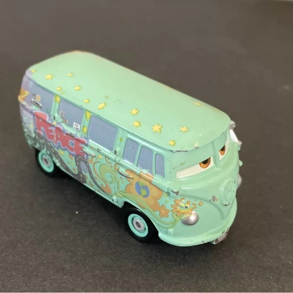 Mattel Disney Pixar Cars 3 Fillmore VW Bus Hippie Love Peace Volkswagen Van - Picture 7 of 10